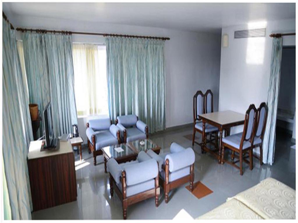 โรงแรมบารัท Kochi ภายนอก รูปภาพ